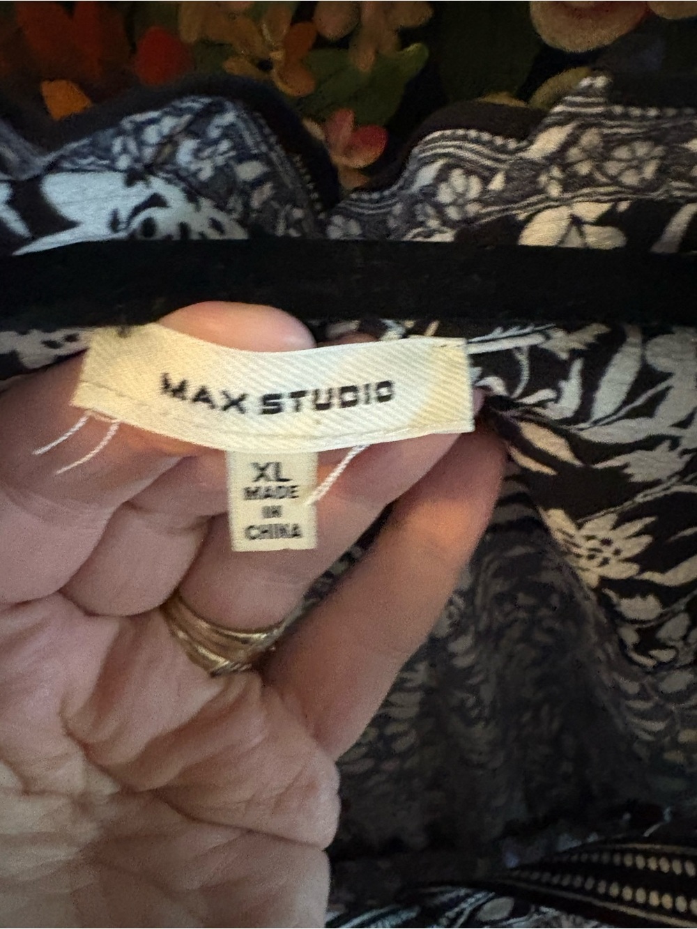 Max Studio Black and White Floral Print dress - Picture 3 of 3